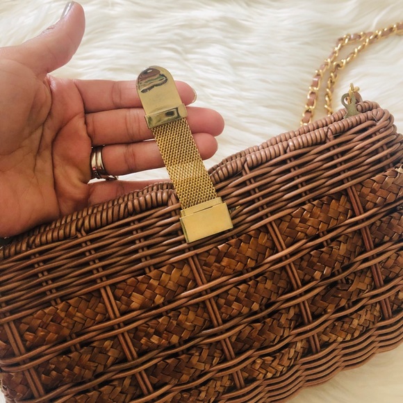 Wicker basket weave purse - Picture 6 of 8